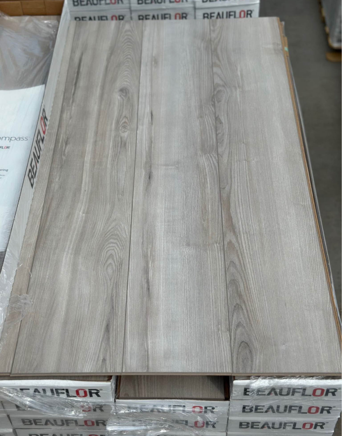 Beauflor Encompass Winter Ash laminate wood flooring 10MM Thickness Scratch & Water Resistant 8”x48” “ONLY PICK UP”