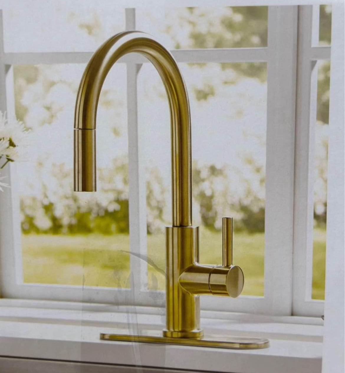 allen + roth Harlow Brushed Gold Single Handle Pull-down Kitchen Faucet with Sprayer (Deck Plate and Soap Dispenser Included)