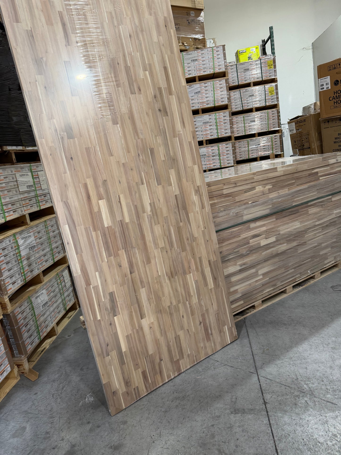 “ONLY PICK UP “
Island Unfinished Acacia Butcher Block 8’ x 39” x 1.5”
Raw Unfinished Ready to be Stained or Clear Coated