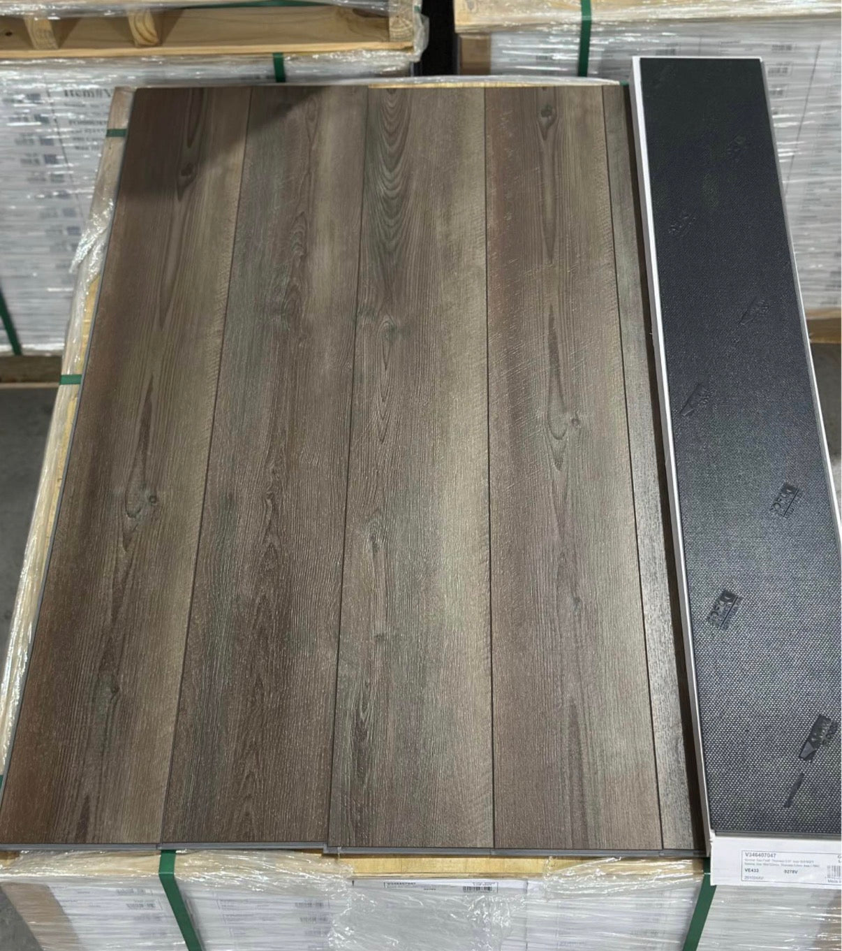 “ONLY PICK UP”SHAW Ripped Pine Waterproof Luxury Vinyl Flooring 5.5 20Mil Wearlayer Clicklock 7” x 48”