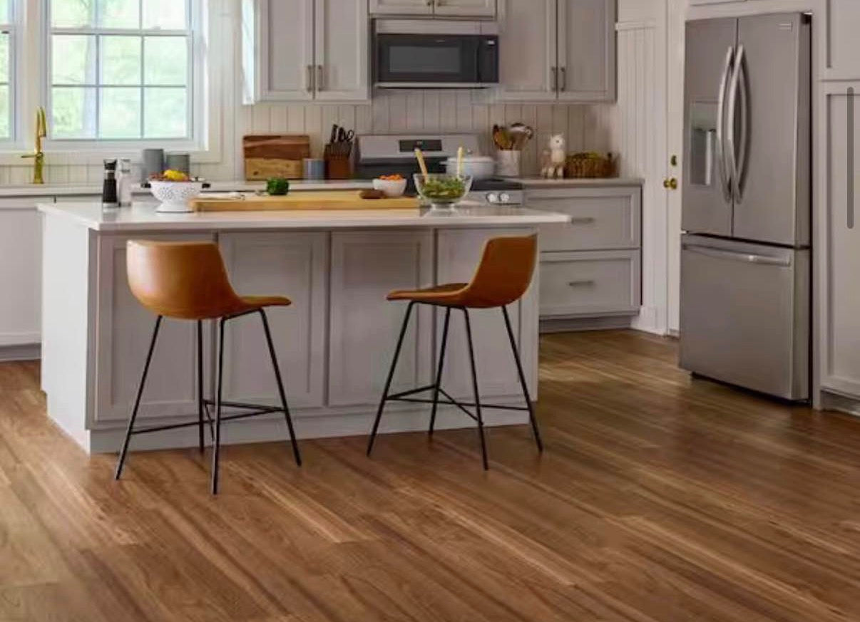 ONLY PICK UP
LIFEPROOF Clermont Elm
Waterproof Luxury Vinyl Flooring 6.5MM 22Mil Wearlayer Clicklock 8.7” x48”