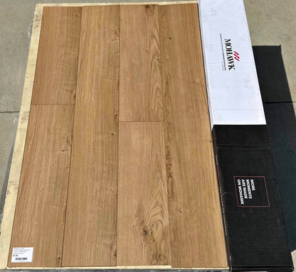 “ONLY PICK UP “MOHAWK Marigold Waterproof Luxury Vinyl Flooring 5MM 20Mil Wearlayer Clicklock  7.53" X 48.03"