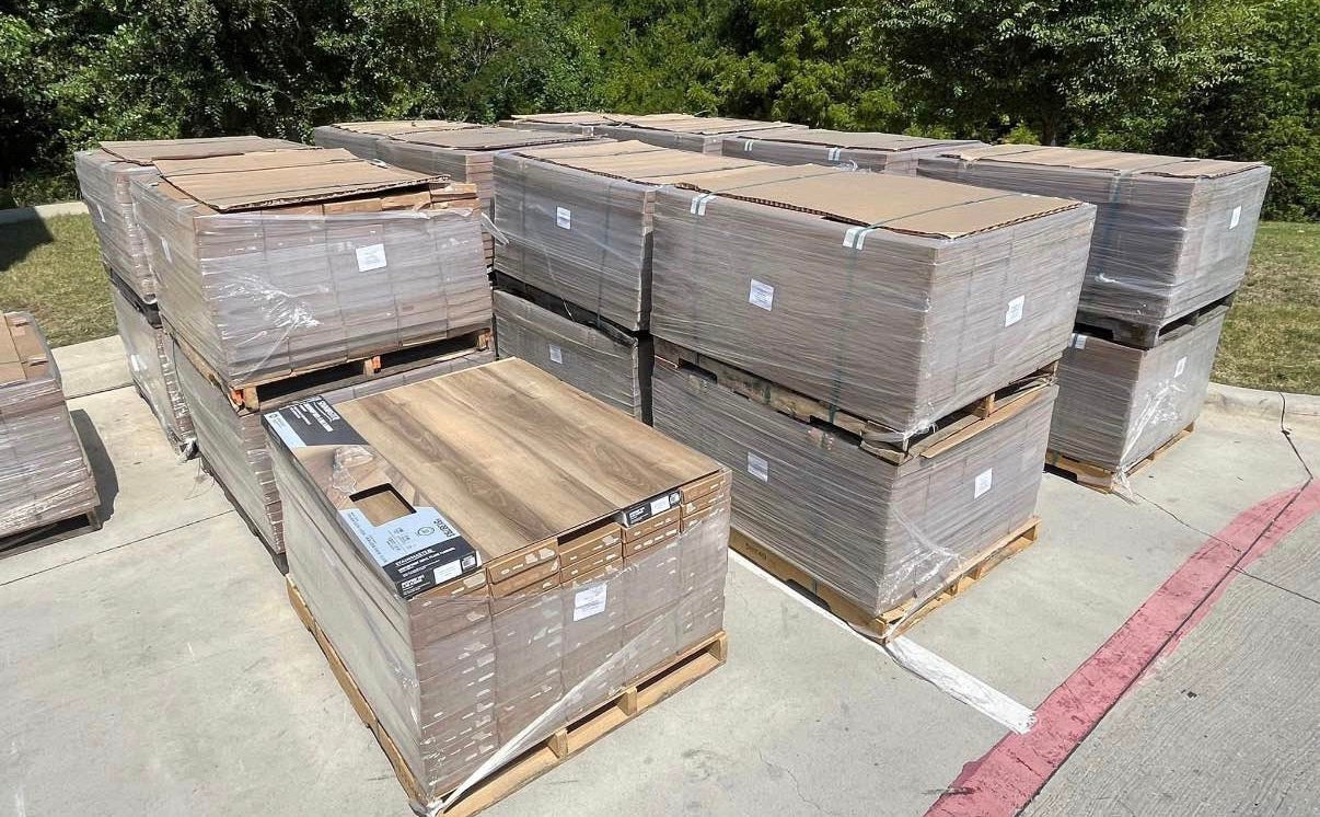 ONLY PICK UP”STAINMASTER Vernon Hickory Waterproof Luxury Vinyl Flooring 6MM 12Mil Wearlayer Clicklock 7.46” x47.8”