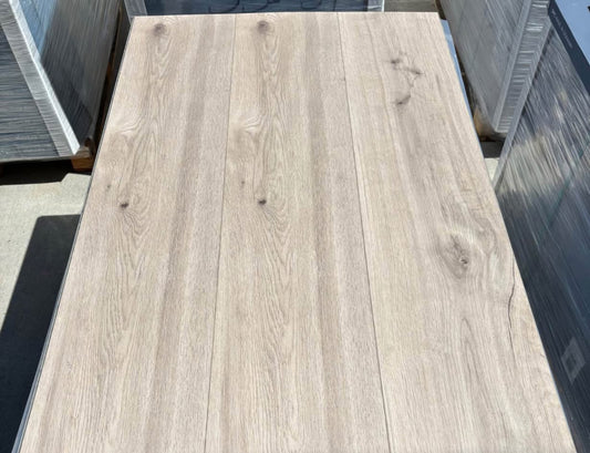 Encore XL CRESTWOOD Waterproof SPC Vinyl Flooring 9” X 50” 5MM W/ Pad 33 Mil Wear Layer