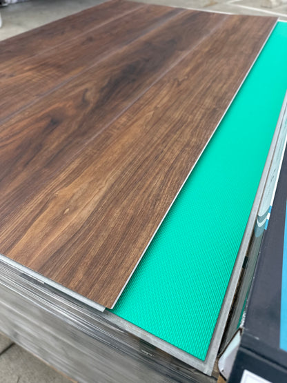 Gunstock Rigid Core Vinyl Waterproof Flooring 5.5MM and 22Mil Waer Layer