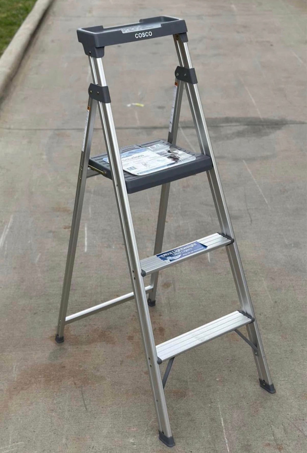 —- LABOR DAY  SPECIAL —-
PICK UP ONLY 
Cosco Lite Solutions 3-step Step Stool, 9ft 3in Max Reach Aluminum and Gray,