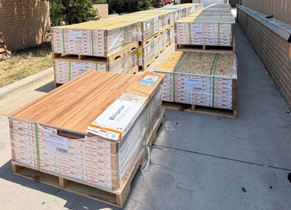 ONLY PICK UP
LIFEPROOF Clermont Elm
Waterproof Luxury Vinyl Flooring 6.5MM 22Mil Wearlayer Clicklock 8.7” x48”