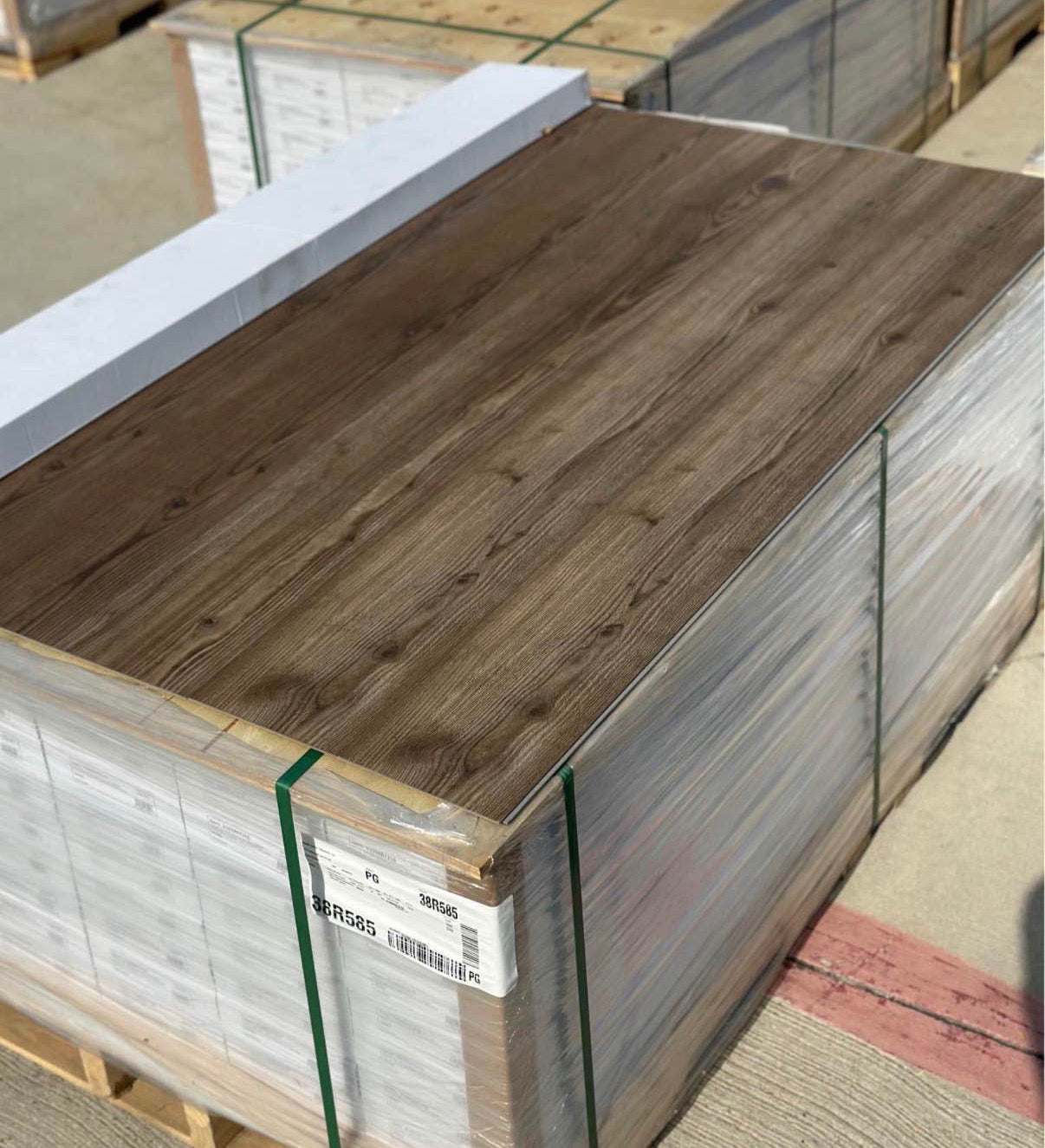 ONLY PICK UP “
SHAW WEATHERED BROWN 
Waterproof Luxury Vinyl Flooring 6.5 20Mil Wearlayer Clicklock 7" × 60"