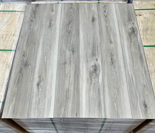 Flooring (( PISO)) Lifeproof Banff Gray Hickory 6.5MM Thick 22MIL Wear Layer  x 7.1 in. W x 48 in. L Click Lock Waterproof Luxury Vinyl Plank (19.05 case) LOCAL PICK UP