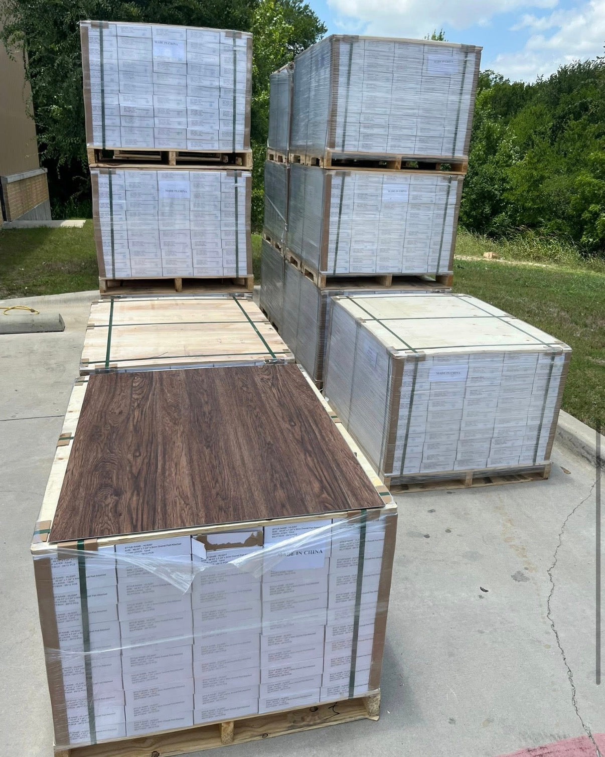 “ONLY PICK UP” Riverway Oak Luxury Vinyl Plank Flooring 7” x 48” 5MM Thickness 12Mil Wear layer