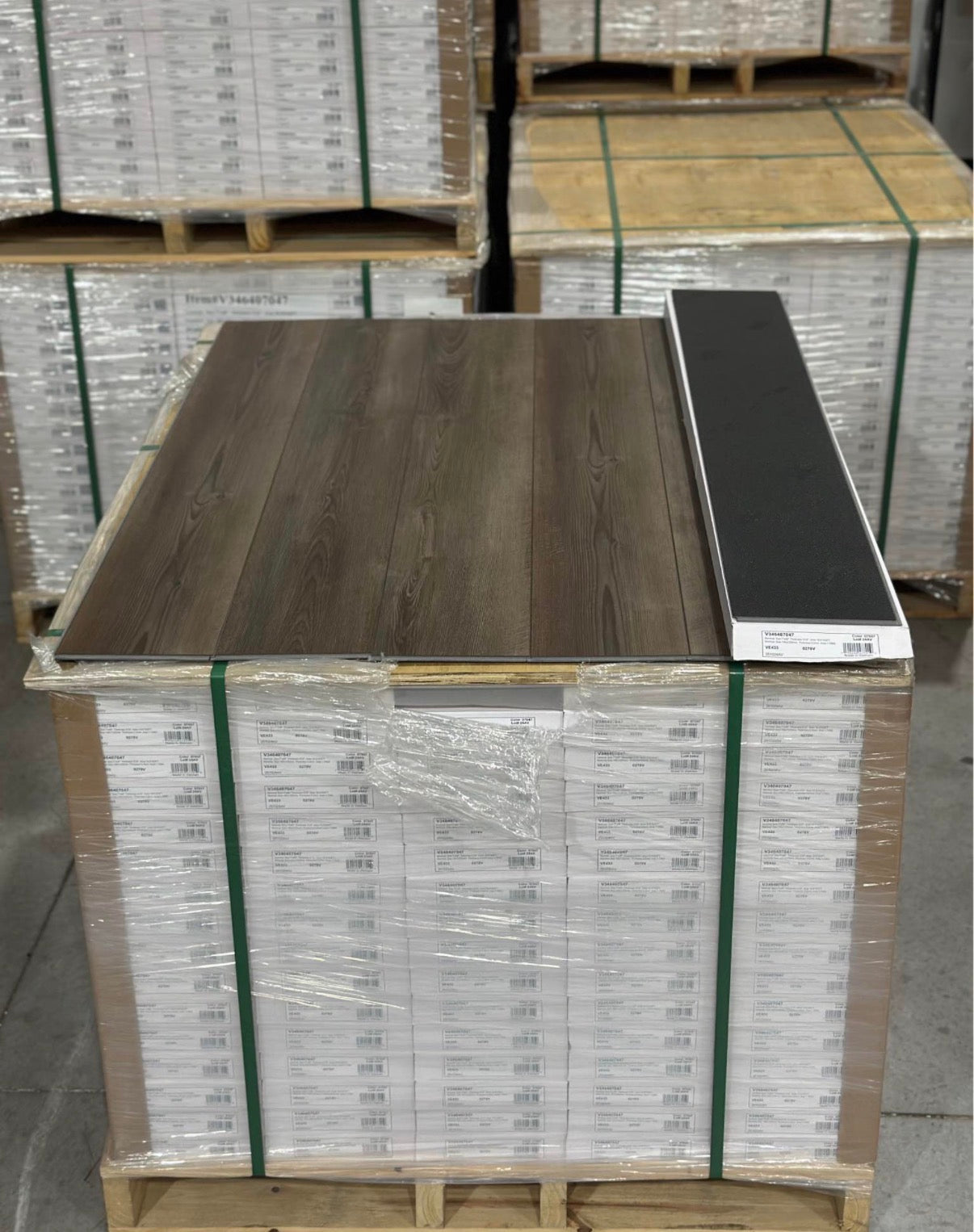 “ONLY PICK UP”SHAW Ripped Pine Waterproof Luxury Vinyl Flooring 5.5 20Mil Wearlayer Clicklock 7” x 48”